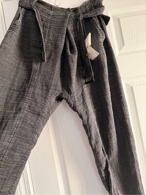 Zara Women's Charcoal Cropped Harlem pants with belt.